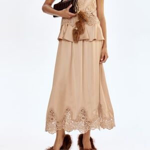 H&M Beige Lace Trim Skirt
